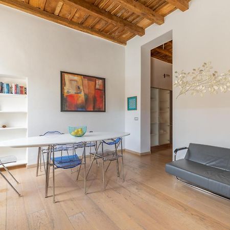 Modern Apartment In Campo De Fiori Рим Екстер'єр фото