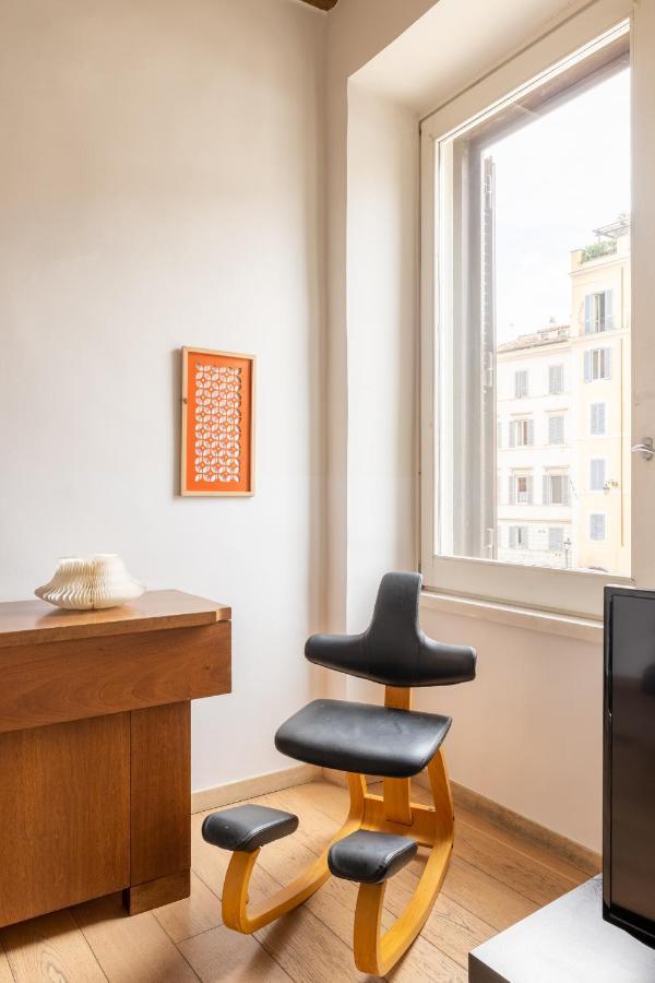 Modern Apartment In Campo De Fiori Рим Екстер'єр фото