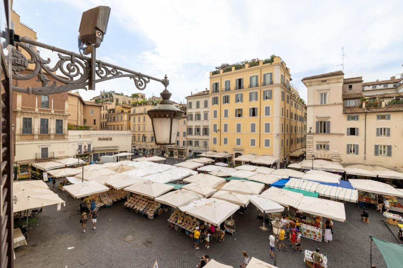 Modern Apartment In Campo De Fiori Рим Екстер'єр фото